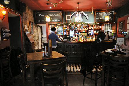 beehiveinn Interior 2